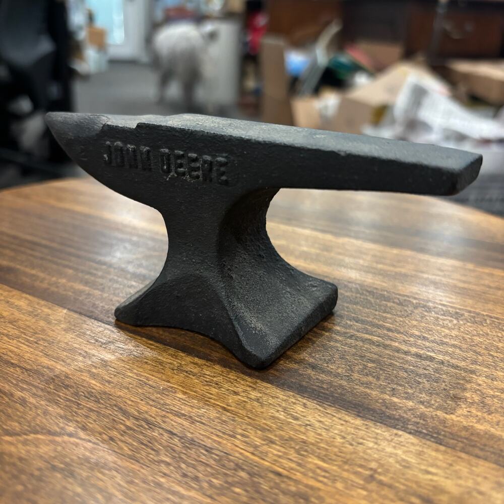 VTG Blacksmith Tool Jewelry Crafting John Deere#2 Cast Iron Mini Anvil Black